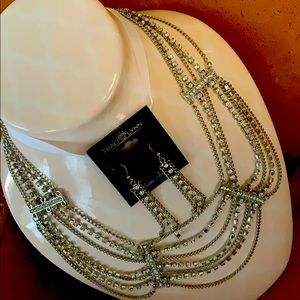 Fancy Rhine Neck Set